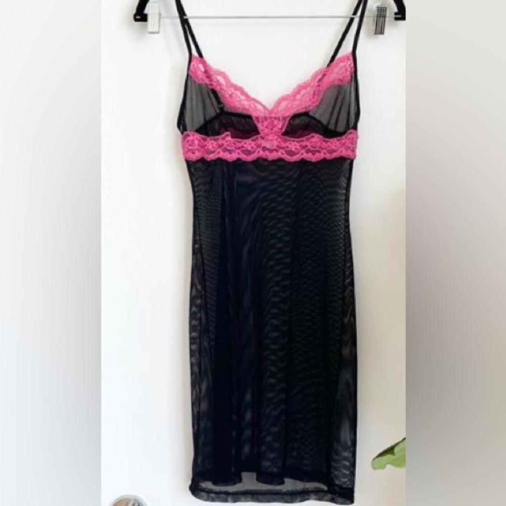 FREDERICK'S OF HOLLYWOOD Mesh Net Vintage Black Lingerie Slip Dress w Pink Lace